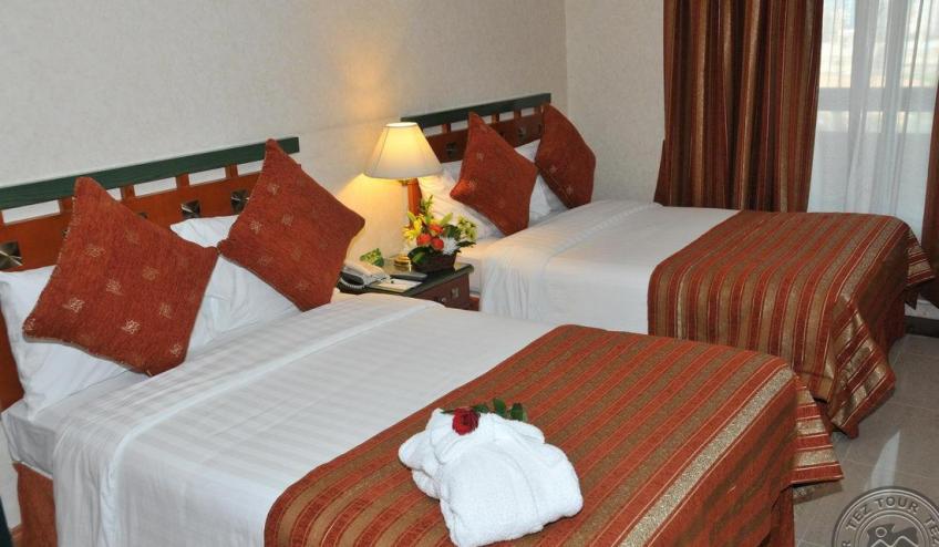 Twin Room2 8479