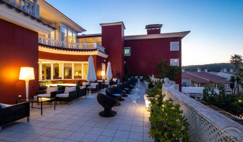 Z   Jardin de Menorca   bar noche 8121