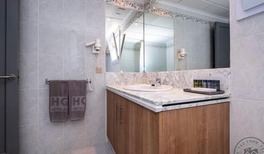R   Jardin de Menorca   Jr suite standard 3 5879