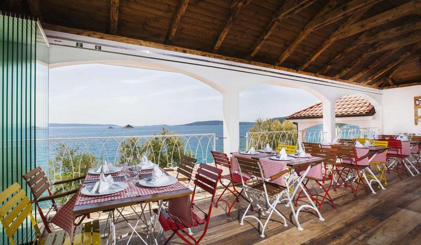 HRSBELVAPR SEGV RESTAURANT TRATTORIA BELLA 1