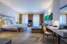 Renovated room  8  7230