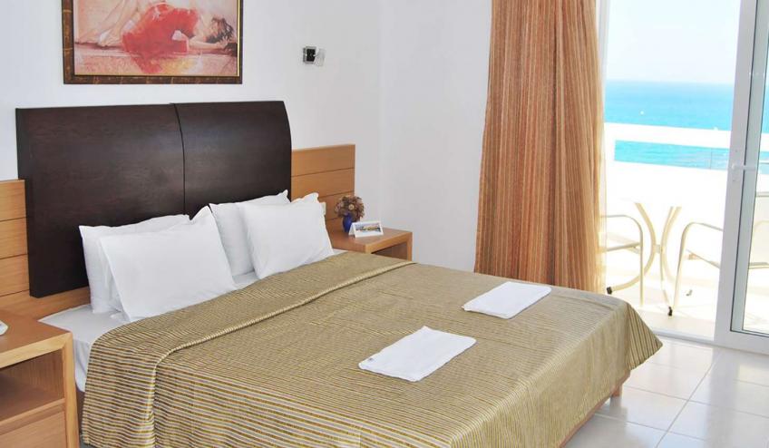 GRHMEDITER CHER 9standard double room3