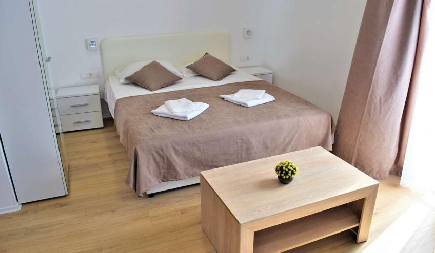 METMARTINO BUDV 9Studio 402 Bed