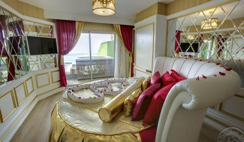 FANTASY ROOM SEA VIEW TERRACE 1064