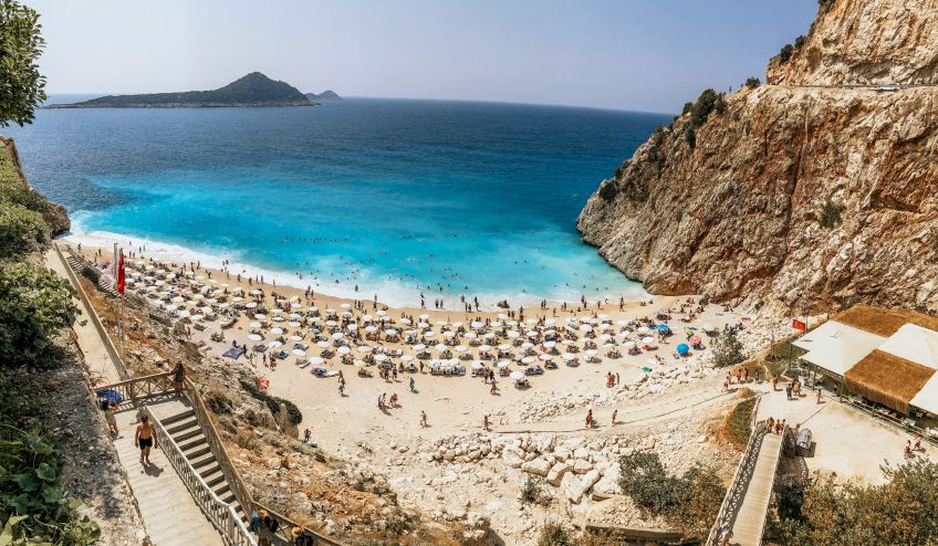 atif zafrak Hs1tXq1g4kQ unsplash