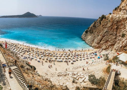 atif zafrak Hs1tXq1g4kQ unsplash